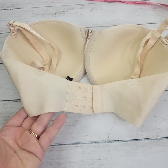 Victoria's Secret multiway bra 32DDD - Picture 3 of 6